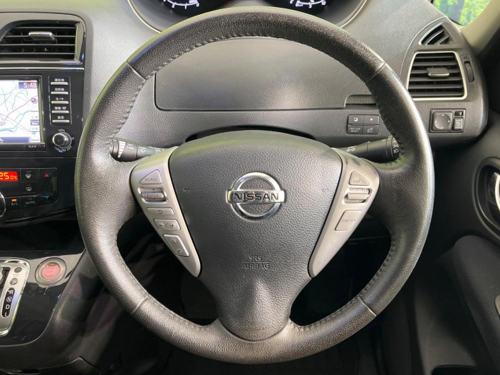 2013 Nissan Serena DAA-HFC26 (UW-6a2b78228d5f4)[29]