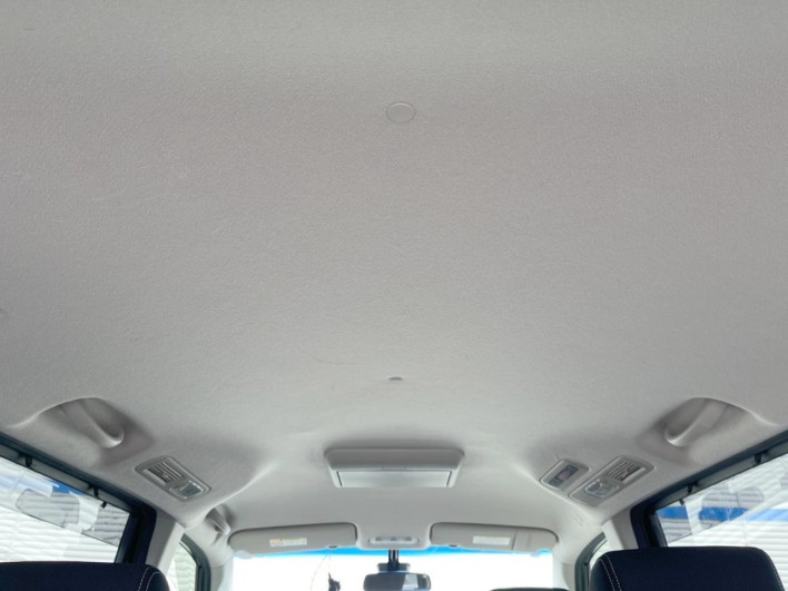 2016 Nissan Serena DAA-HFC26 (UW-6a2b78249d49a)[21]