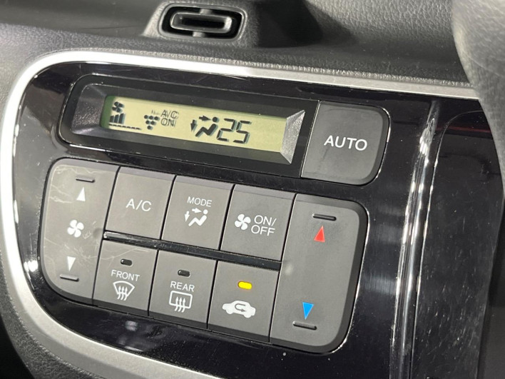 2015 Honda N-BOX DBA-JF1 (UW-6a2b7838189dd)[20]