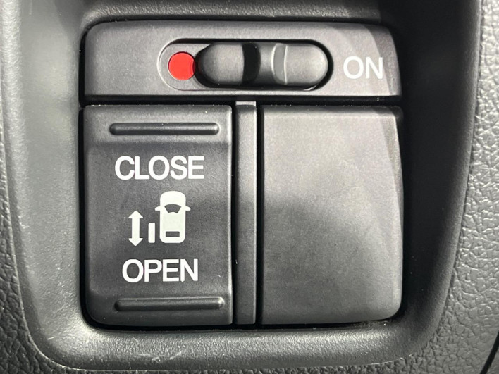 2015 Honda N-BOX CUSTOM DBA-JF1 (UW-6a2b78386922e)[7]