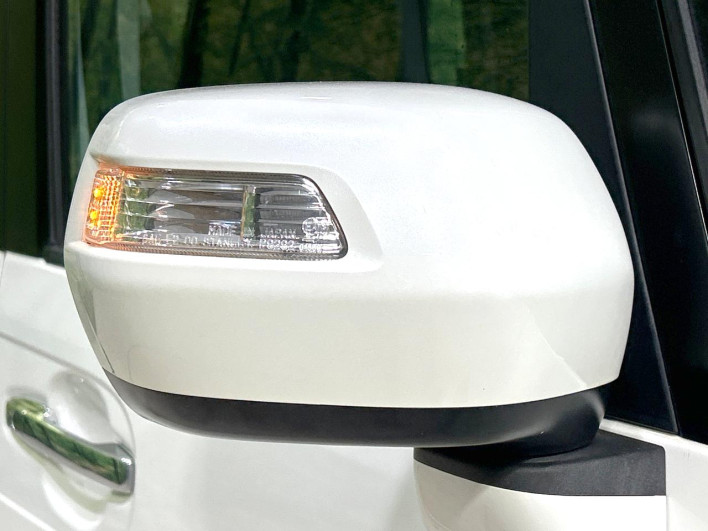 2013 Honda N-BOX CUSTOM DBA-JF1 (UW-6a2b783acd33f)[19]