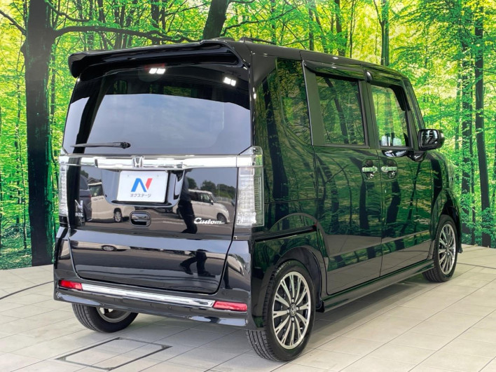 2015 Honda N-BOX CUSTOM DBA-JF1 (UW-6a2b783d7f14f)[23]