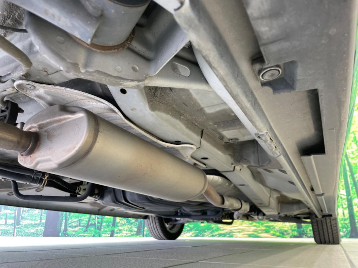 2015 Honda N-BOX CUSTOM DBA-JF1 (UW-6a2b783d7f14f)[11]