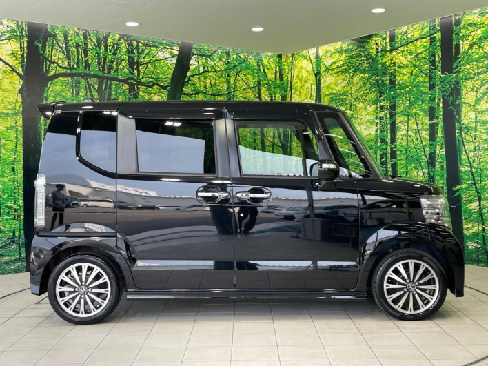 2015 Honda N-BOX CUSTOM DBA-JF1 (UW-6a2b783d7f14f)[24]