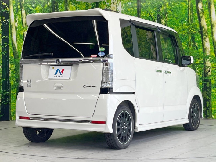 2017 Honda N-BOX CUSTOM DBA-JF1 (UW-6a2b783e313ec)[8]