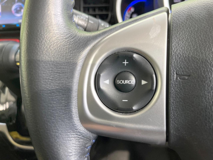 2017 Honda N-BOX CUSTOM DBA-JF1 (UW-6a2b783e313ec)[29]