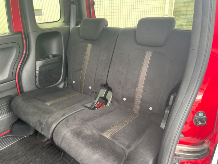 2017 Honda N-BOX CUSTOM DBA-JF3 (UW-6a2b78402c9ae)[24]