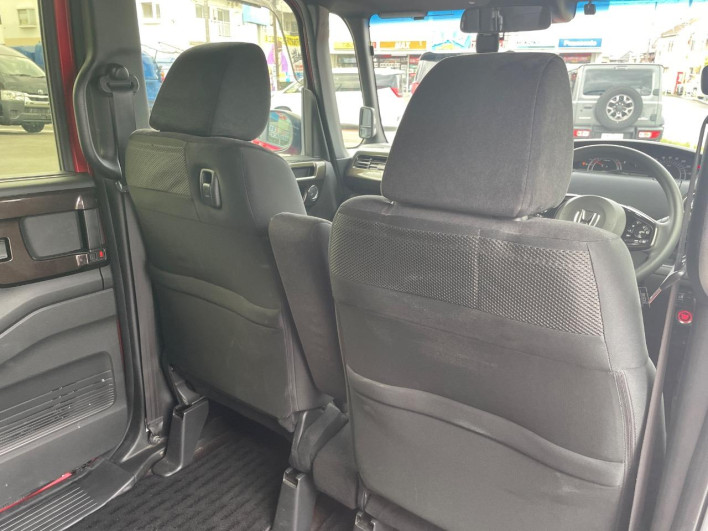 2017 Honda N-BOX CUSTOM DBA-JF3 (UW-6a2b78402c9ae)[19]