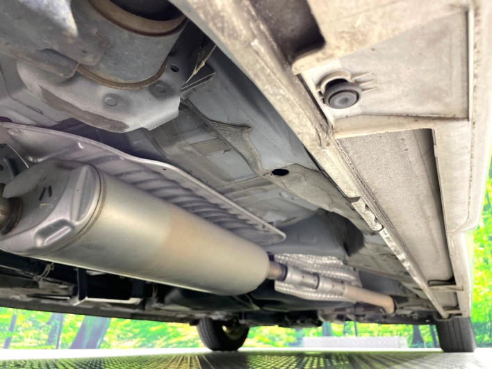 2018 Honda N-BOX CUSTOM DBA-JF3 (UW-6a2b7840b0ae2)[12]