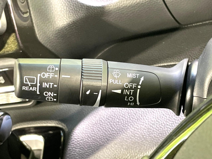 2018 Honda N-BOX CUSTOM DBA-JF3 (UW-6a2b7840b0ae2)[26]