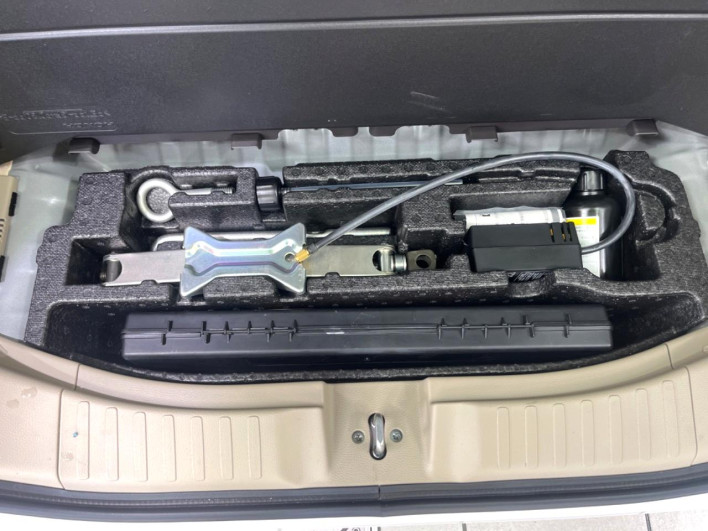 2020 Honda N-BOX 6BA-JF3 (UW-6a2b784465e42)[15]