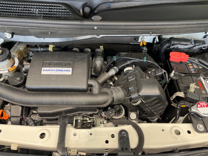 2020 Honda N-BOX CUSTOM 6BA-JF3 (UW-6a2b7844b6f74)[4]