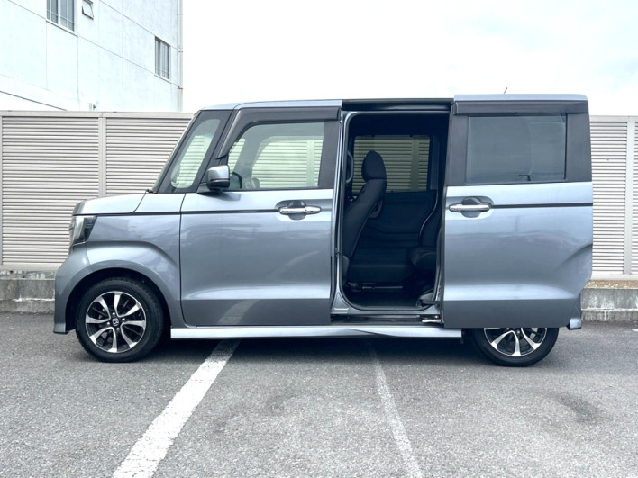 2020 Honda N-BOX CUSTOM 6BA-JF3 (UW-6a2b78463d9bf)[23]