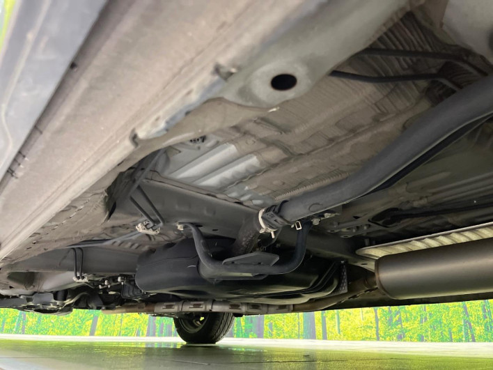 2018 Honda N-BOX CUSTOM DBA-JF3 (UW-6a2b78476ed28)[24]