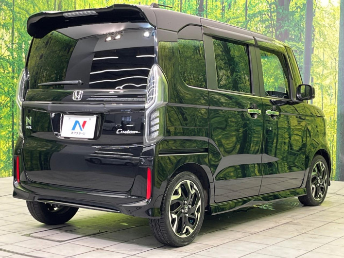 2018 Honda N-BOX CUSTOM DBA-JF3 (UW-6a2b78476ed28)[8]