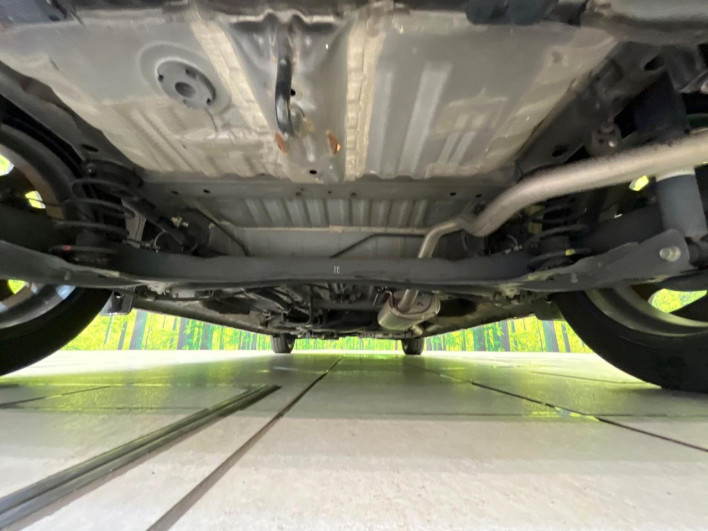 2018 Honda N-BOX CUSTOM DBA-JF3 (UW-6a2b78476ed28)[22]