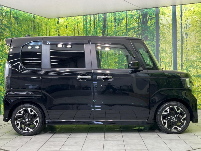 2018 Honda N-BOX CUSTOM DBA-JF3 (UW-6a2b78476ed28)[7]