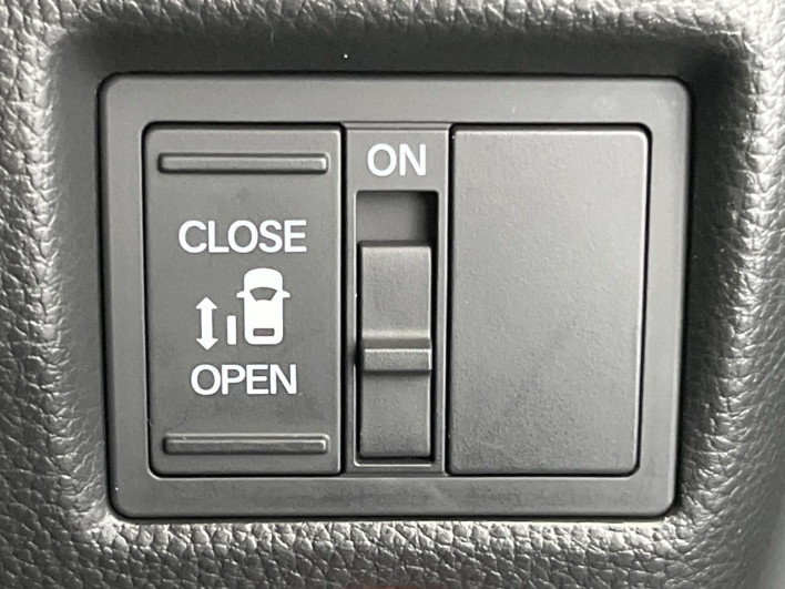 2021 Honda N-BOX CUSTOM 6BA-JF3 (UW-6a2b784a4514c)[16]