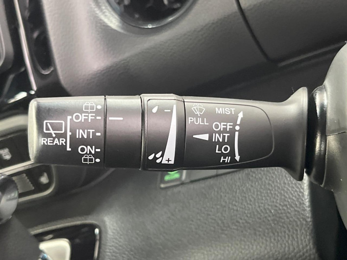 2021 Honda N-BOX CUSTOM 6BA-JF3 (UW-6a2b784a4514c)[15]