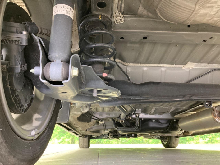 2023 Honda N-BOX CUSTOM 6BA-JF3 (UW-6a2b784eb8fc9)[15]