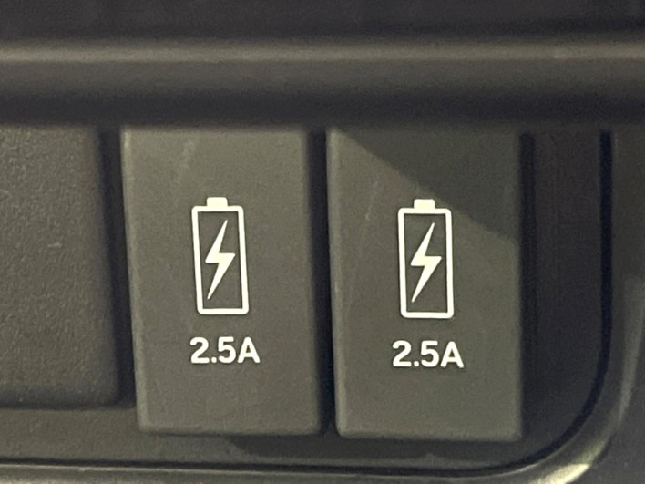 2018 Honda N-BOX CUSTOM DBA-JF4 (UW-6a2b784f13d68)[18]
