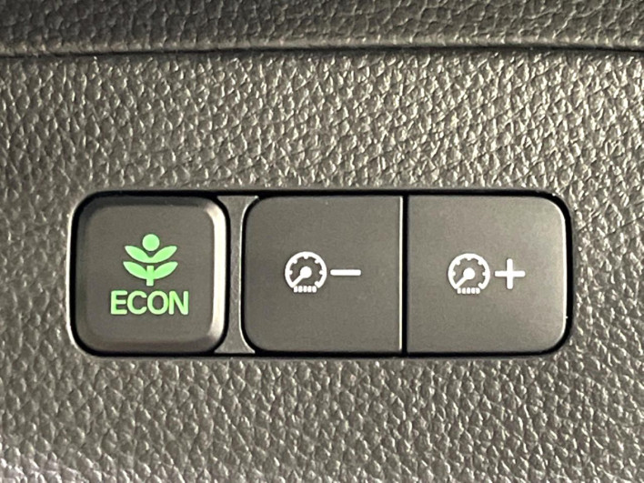 2018 Honda N-BOX CUSTOM DBA-JF4 (UW-6a2b784f13d68)[19]