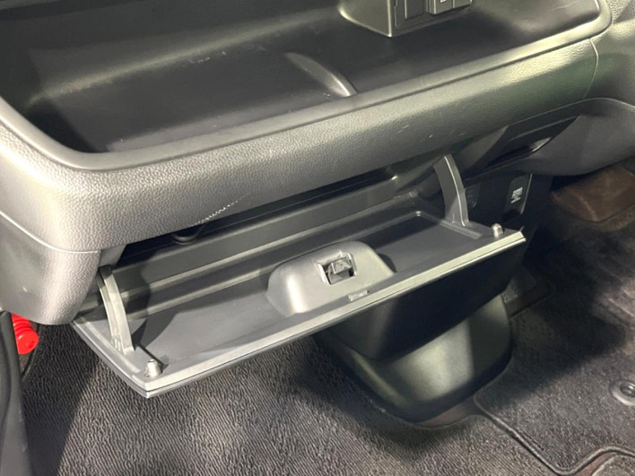 2018 Honda N-BOX CUSTOM DBA-JF4 (UW-6a2b784f13d68)[9]