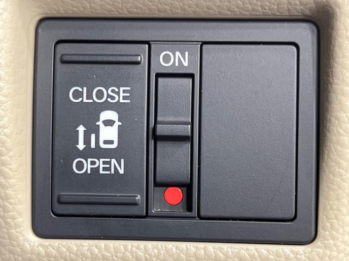 2018 Honda N-BOX DBA-JF4 (UW-6a2b784f1ce71)[12]