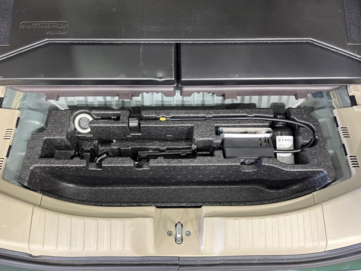 2018 Honda N-BOX DBA-JF4 (UW-6a2b784f1ce71)[7]