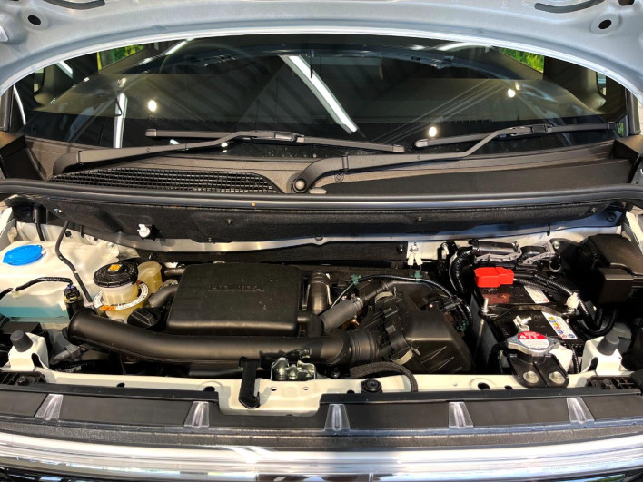 2026 Honda N-BOX CUSTOM 6BA-JF5 (UW-6a2b78590241b)[4]
