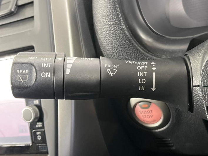 2017 Nissan March DBA-K13 (UW-6a2b78654a0c5)[29]