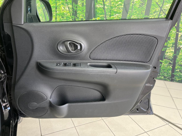 2017 Nissan March DBA-K13 (UW-6a2b78654a0c5)[14]
