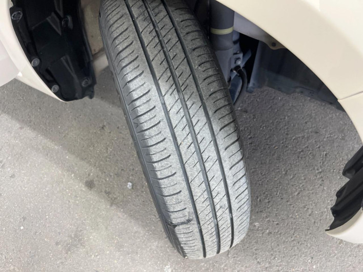 2013 Toyota Passo DBA-KGC30 (UW-6a2b786fdac5e)[8]