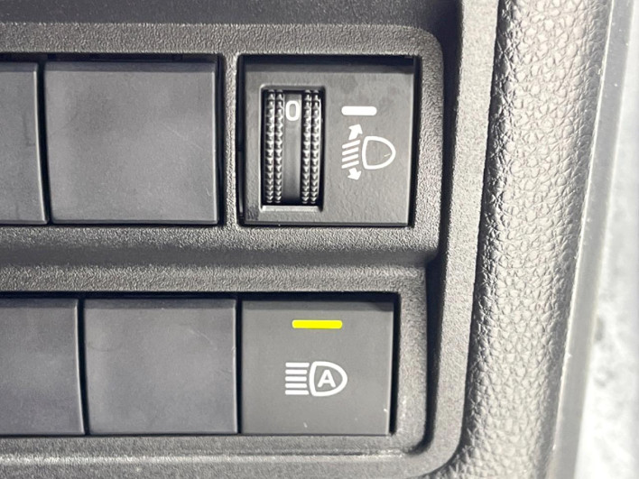 2020 Toyota Yaris 5BA-KSP210 (UW-6a2b787351317)[26]