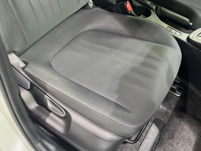 2020 Toyota Yaris 5BA-KSP210 (UW-6a2b78736c1fe)[15]