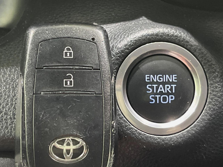 2020 Toyota Yaris 5BA-KSP210 (UW-6a2b78736c1fe)[21]