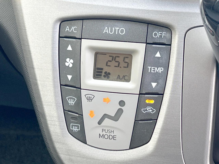 2012 Daihatsu Move DBA-LA100S (UW-6a2b78785d22d)[13]