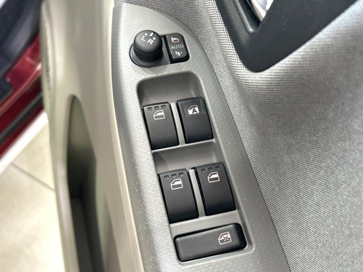 2017 Daihatsu Cast DBA-LA250S (UW-6a2b787d07304)[20]