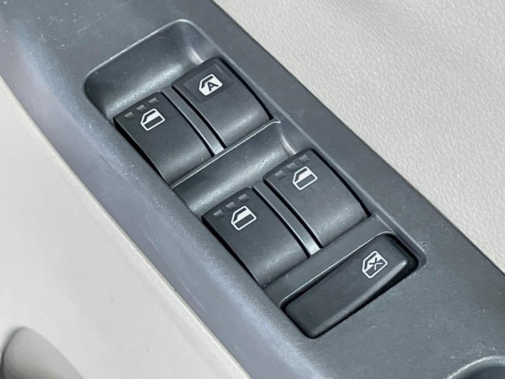 2015 Daihatsu Mirai Ease DBA-LA300S (UW-6a2b787f73085)[26]