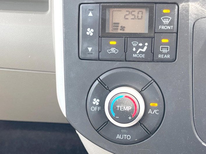2014 Daihatsu Tanto DBA-LA600S (UW-6a2b78886ced6)[13]