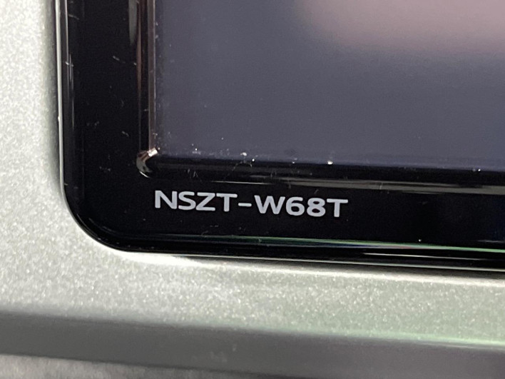 2021 Toyota Pixis Mega 3BA-LA700A (UW-6a2b7895efc9e)[11]