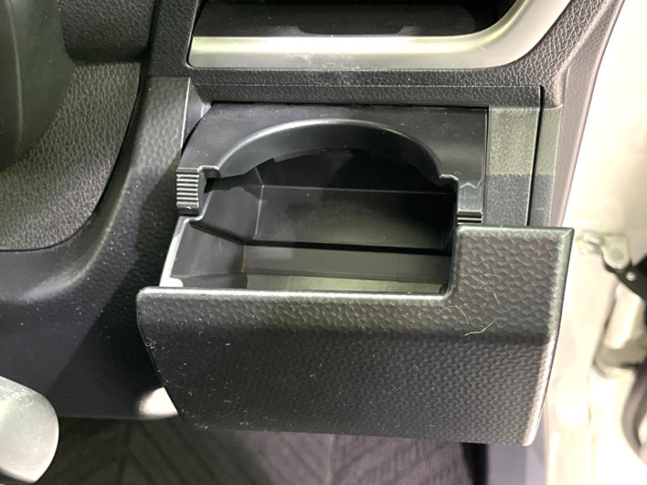 2019 Toyota Roomy DBA-M900A (UW-6a2b78a989019)[6]