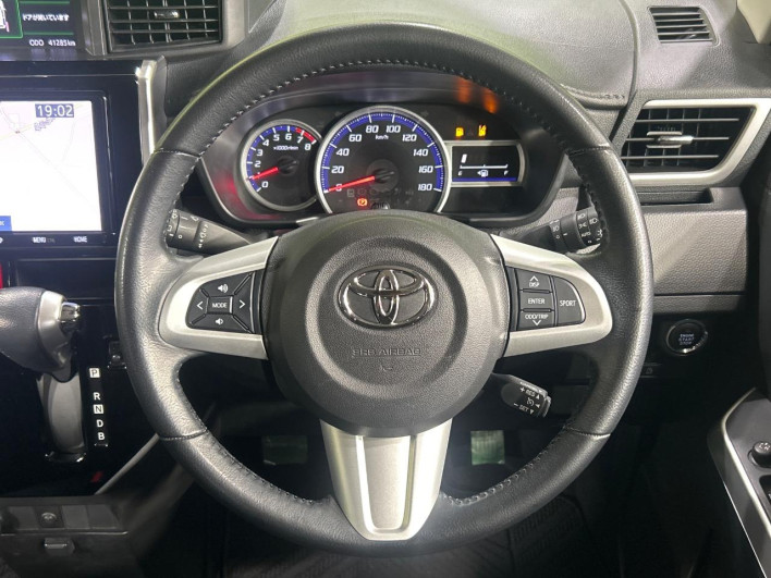 2020 Toyota Roomy DBA-M900A (UW-6a2b78aa67b37)[28]