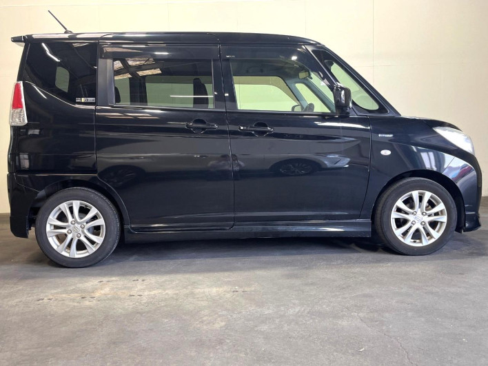 2015 Suzuki Solio DAA-MA36S (UW-6a2b78b568191)[17]