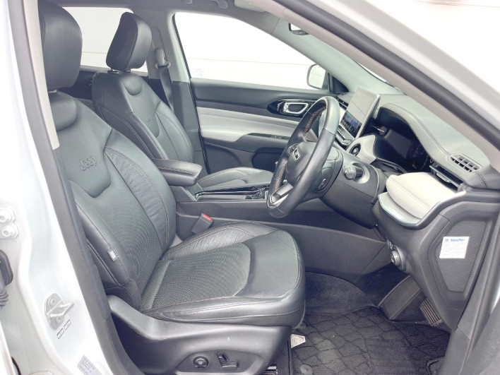 2022 Chrysler Jeep Compass 3BA-M624 (UW-6a2b78bf4bc22)[28]