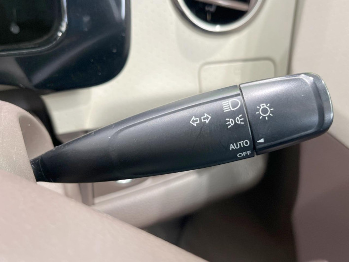 2014 Nissan Moco DBA-MG33S (UW-6a2b78c070012)[28]