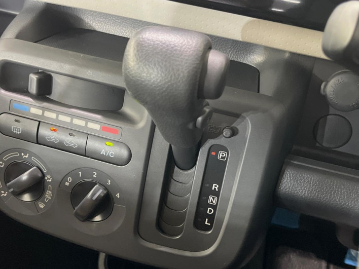 2014 Nissan Moco DBA-MG33S (UW-6a2b78c0d475e)[29]