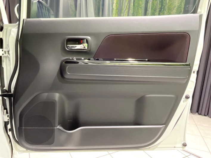 2018 Suzuki Wagon R Stingray DAA-MH55S (UW-6a2b78c8db649)[12]