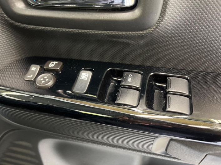 2018 Suzuki Spacia Custom DAA-MK53S (UW-6a2b78d2c4e1e)[20]