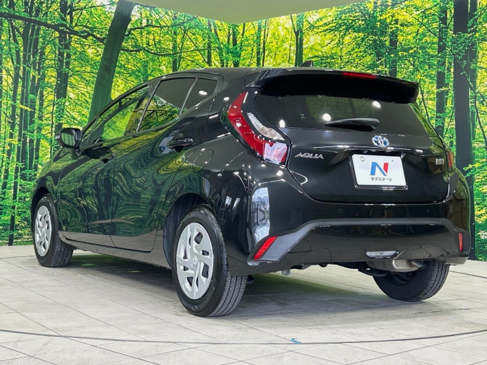 2021 Toyota Aqua 6AA-MXPK11 (UW-6a2b78fce571d)[15]